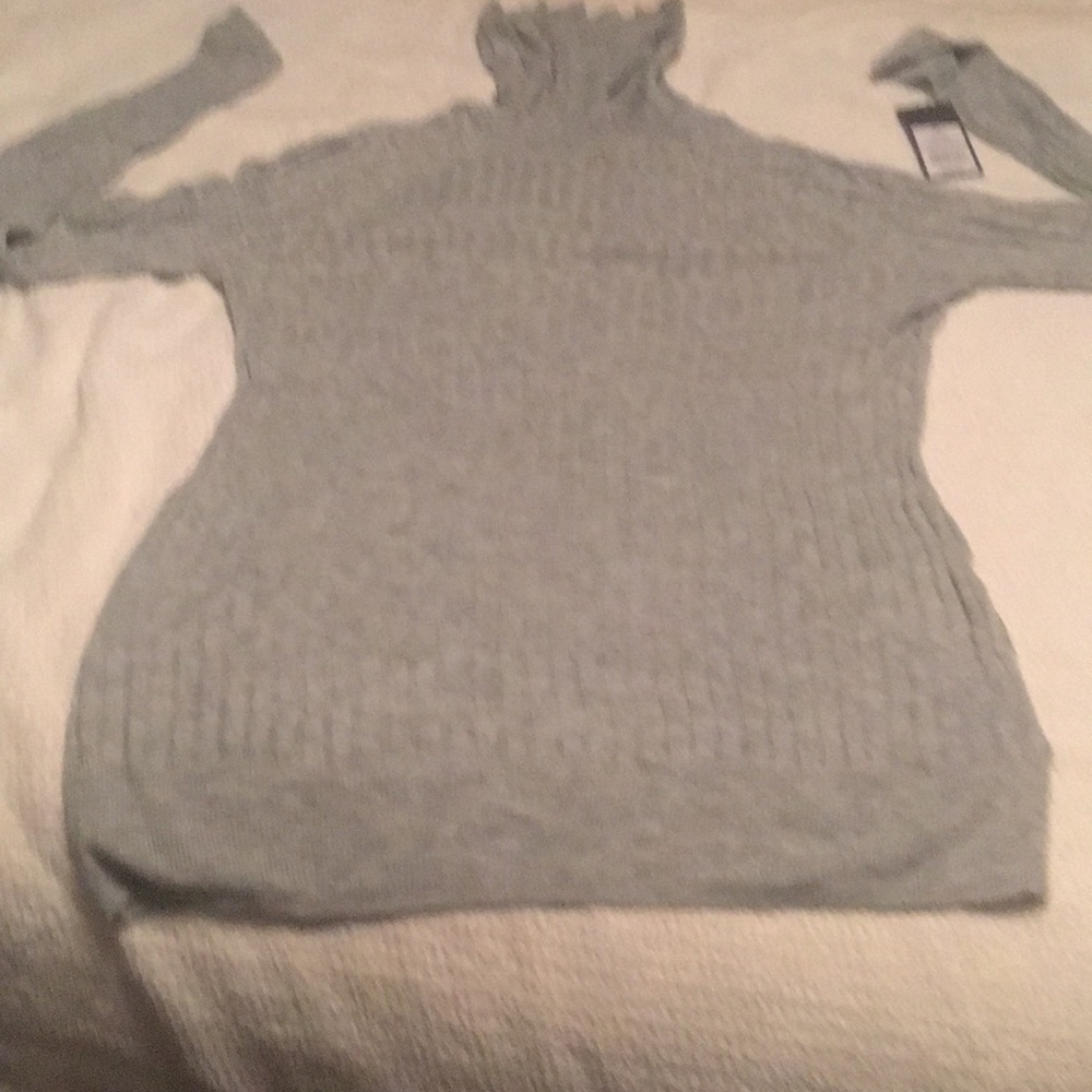 Mossimo lightweight gray sweater